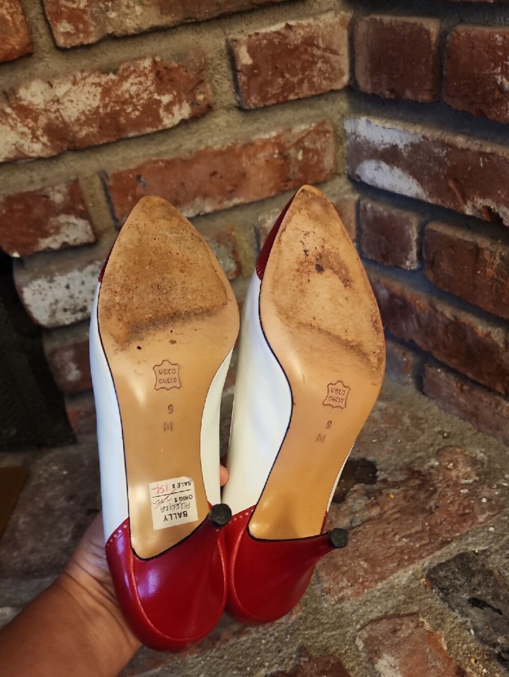 Vintage Bally Leather Spectator Pumps Red Cream Heels - Picture 4 of 7